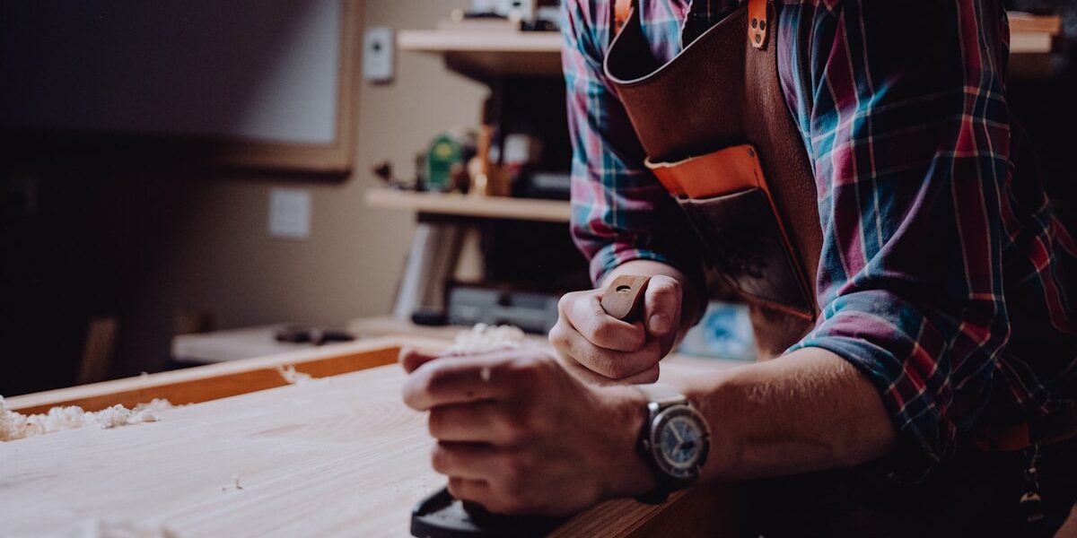 Turned Pencil Cup: Lathe Basics Using a Single Blank